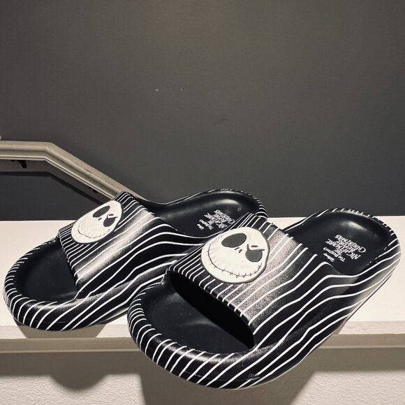 Disney's Jack Skellington Slides – Men’s 11 & 12 -- NWT - Picture 4 of 9